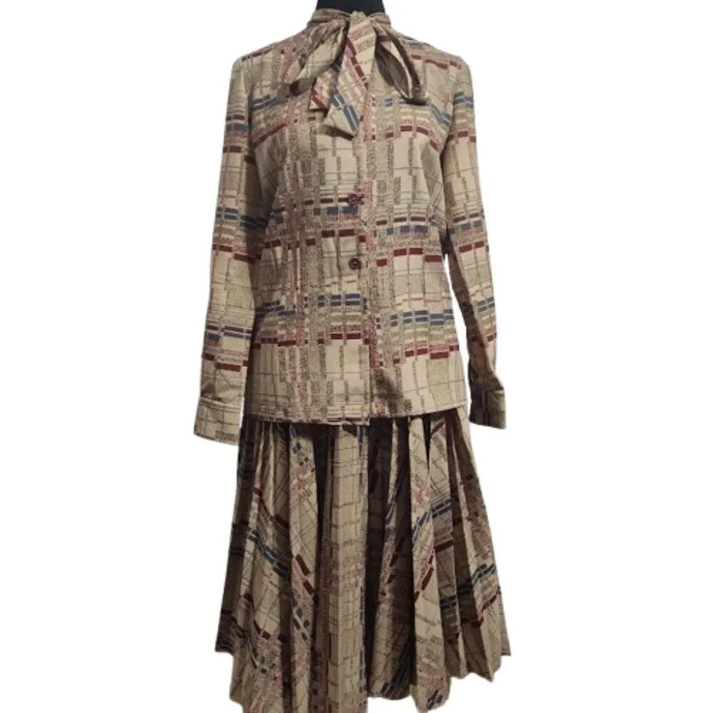 Vintage Frances Henaghan 1970's Skirt and Blouse Women's Size 2